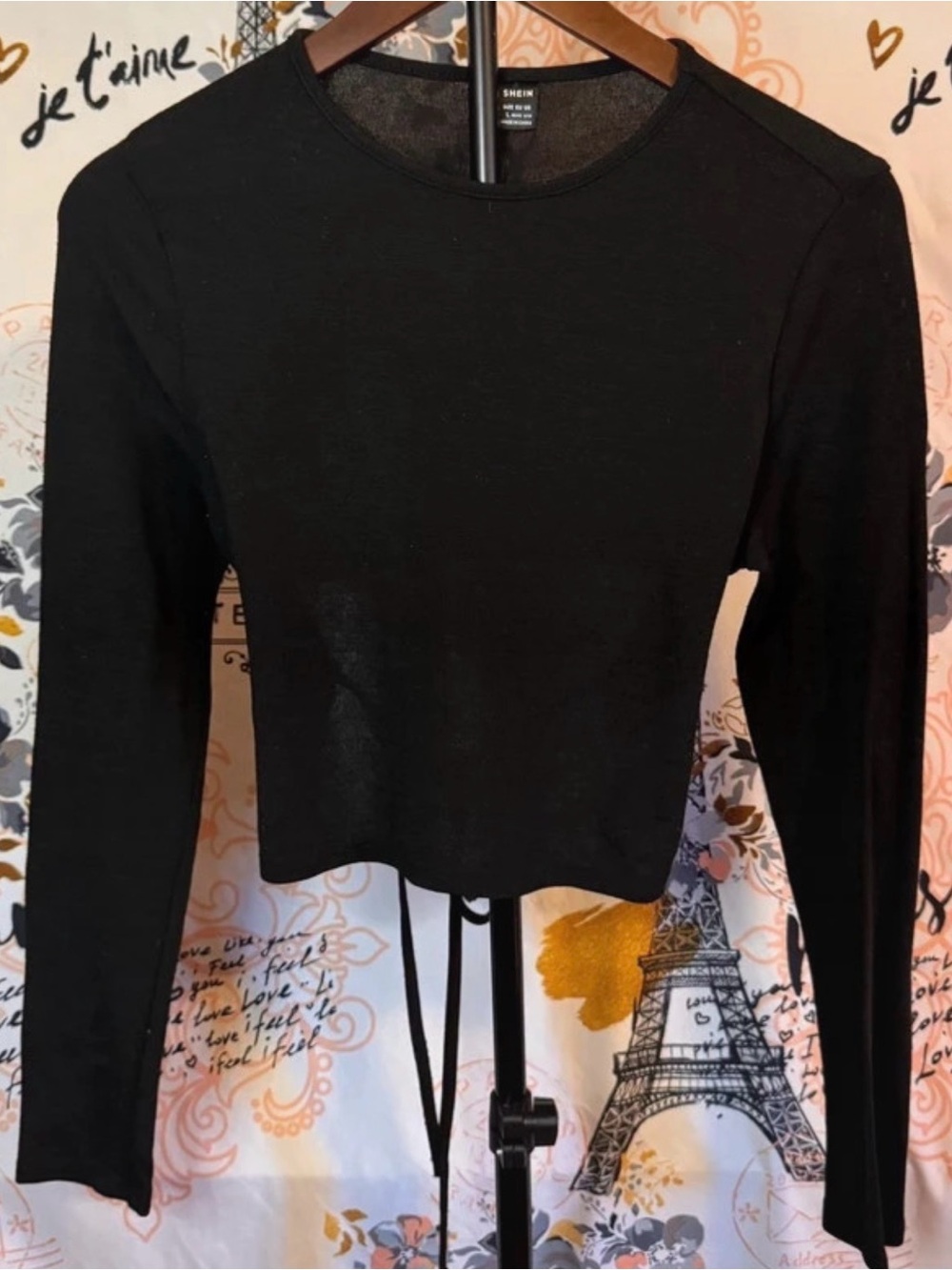 SHEIN Black Long Sleeve Cropped Tee